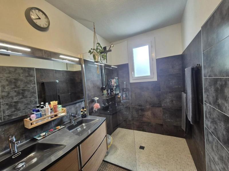 Maison - 138 m² - 6 pièces