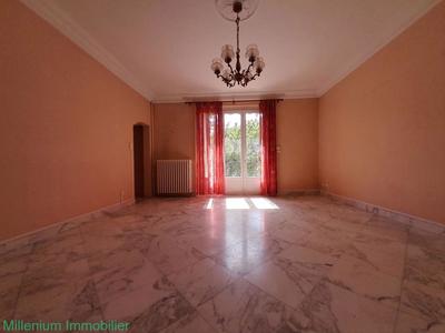 Appartement - 80 m² - 3 pièces