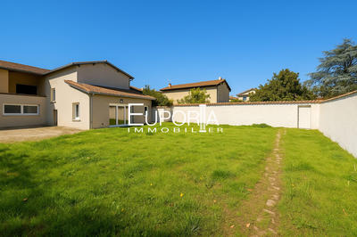 Maison - 130 m² - 4 pièces