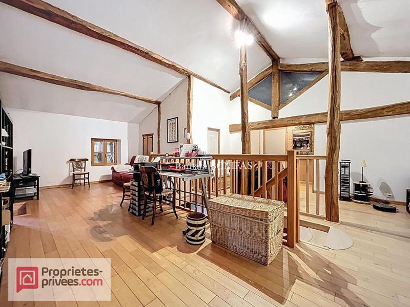 Maison - 340 m² - 10 pièces