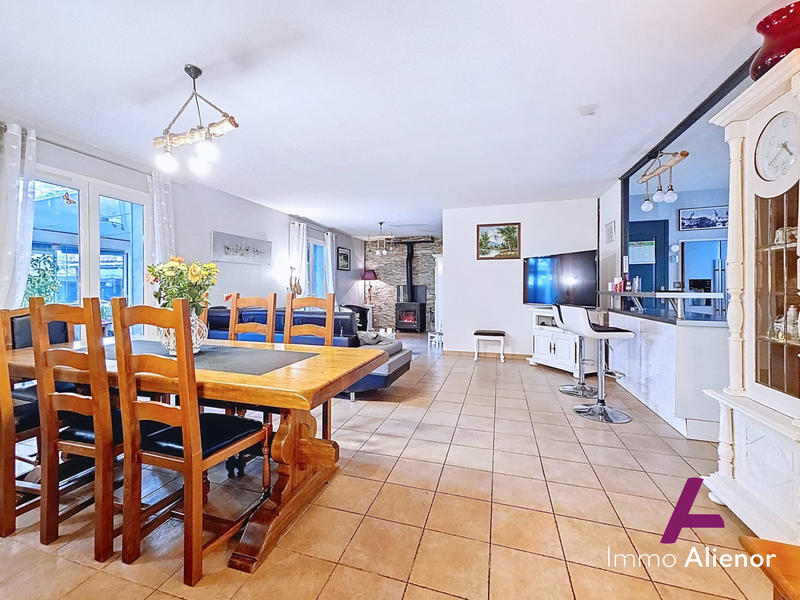 Maison - 122 m² - 4 pièces