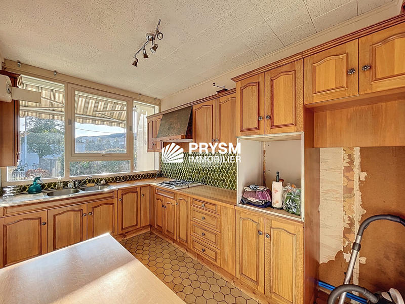 Maison traditionnelle - 76 m² - 4 pièces