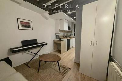 Studio - 13 m² - 1 pièce