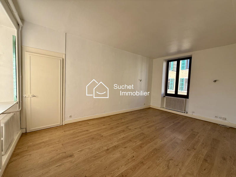 Appartement - 125 m² - 6 pièces