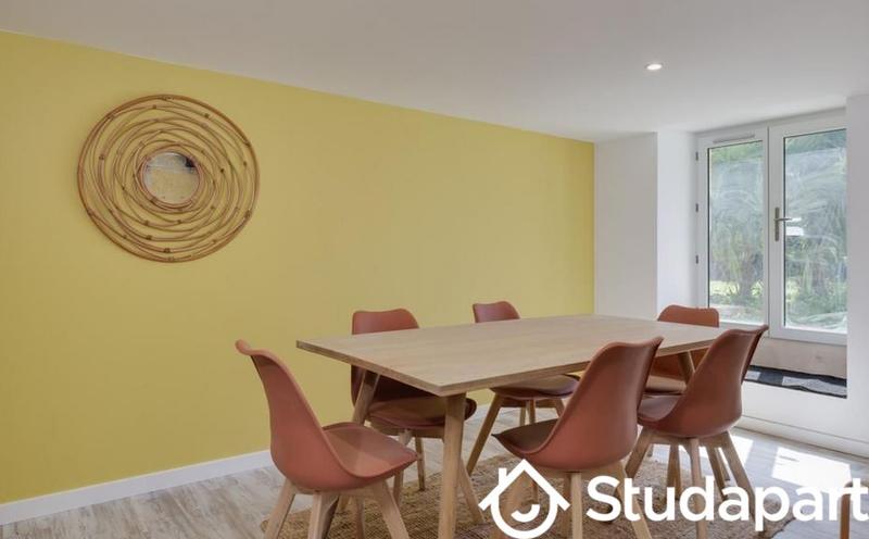 Chambre - 13 m² - 1 pièce