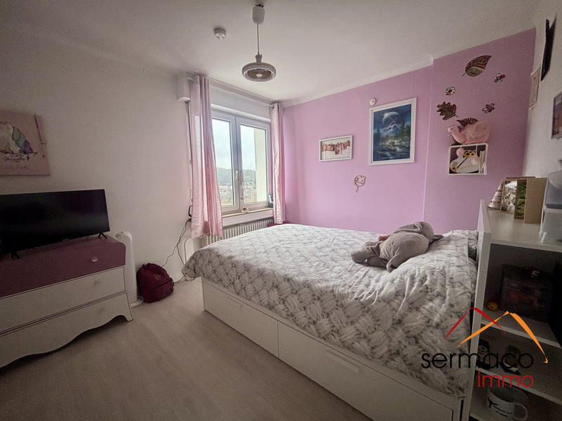 Maison - 212 m² - 11 pièces