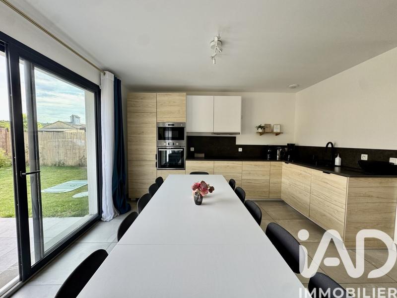 Maison - 91 m² - 5 pièces