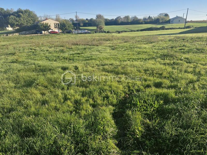 Terrain industriel - 1 664 m²