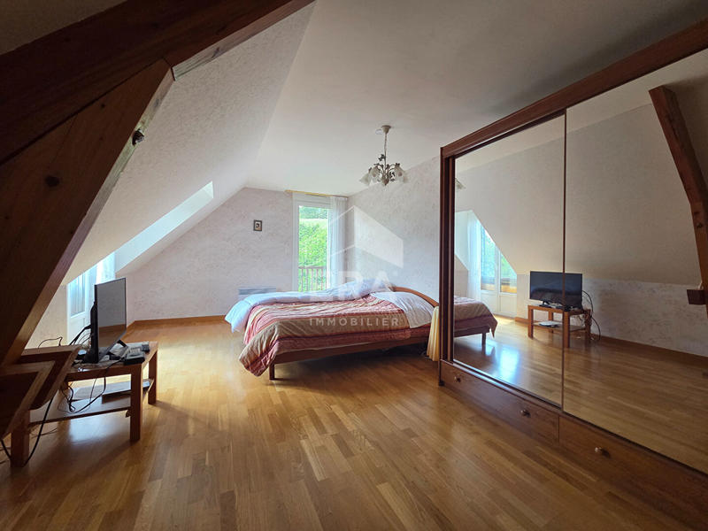 Maison - 144 m² - 5 pièces