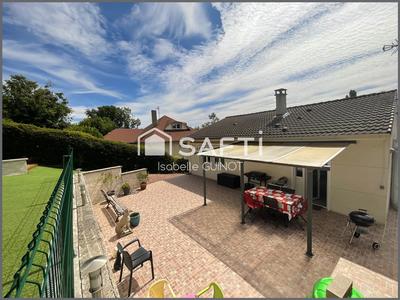 Maison - 93 m² - 4 pièces