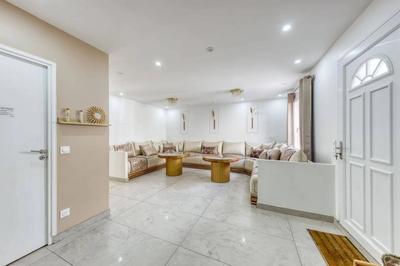 Maison - 190 m² - 8 pièces