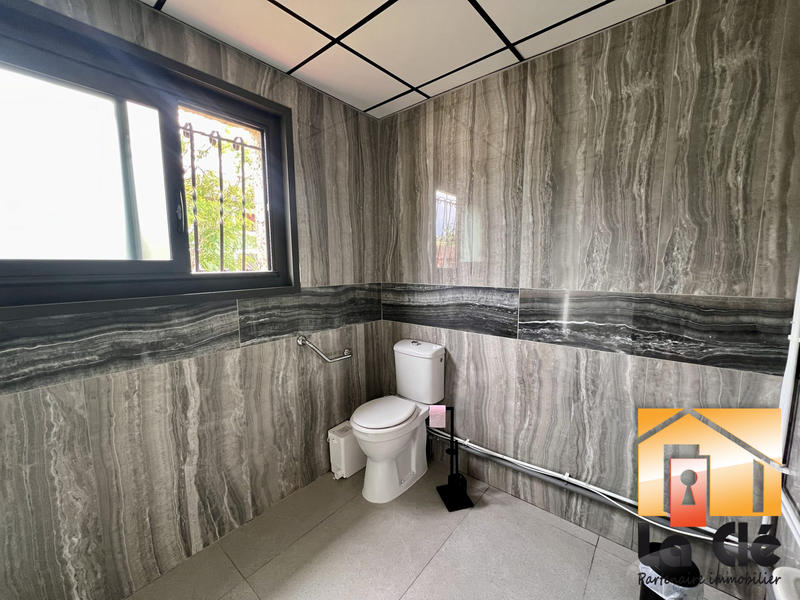 Local commercial - 80 m²