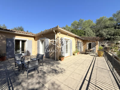 Maison - 145 m² - 8 pièces