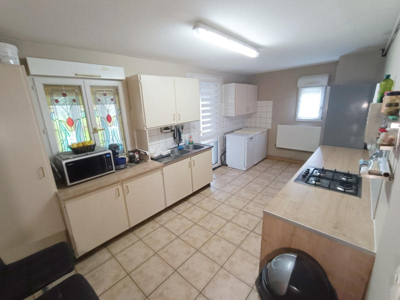 Maison - 137 m² - 6 pièces