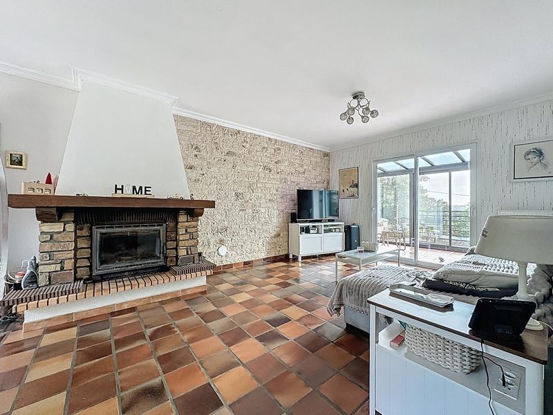 Maison - 166 m² - 8 pièces