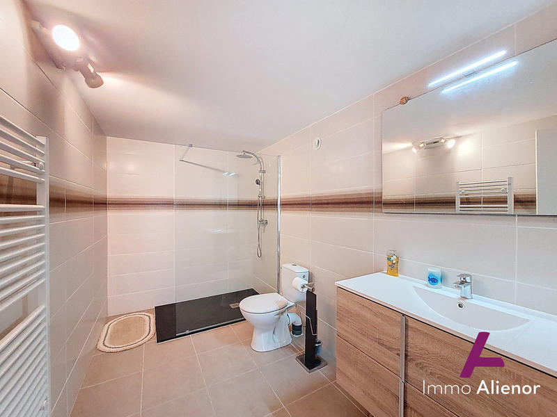 Appartement - 105 m² - 3 pièces