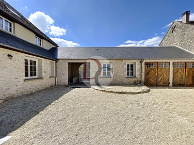 Maison - 316 m² - 11 pièces