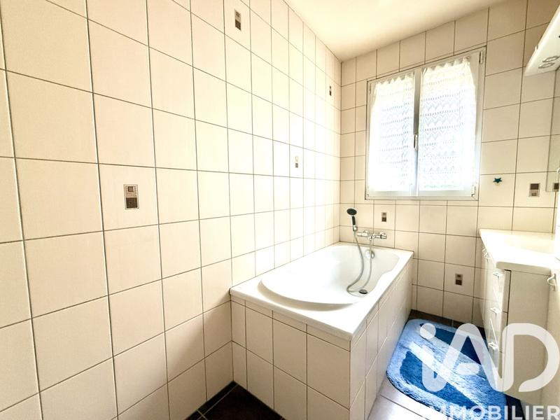 Maison - 107 m² - 6 pièces