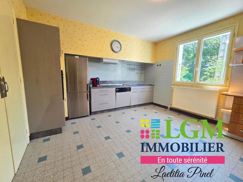 Maison - 204 m² - 6 pièces