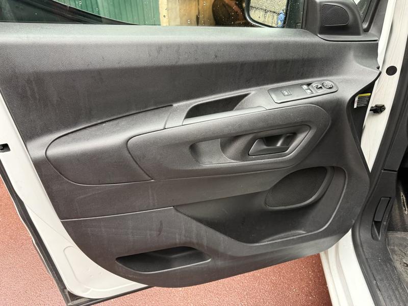 Citroën Berlingo 1.2 PureTech 130 Eat8 Driver