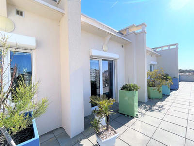 Appartement - 134 m² - 8 pièces