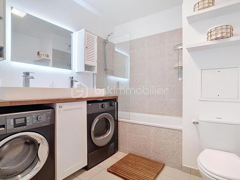 Appartement - 81 m² - 4 pièces