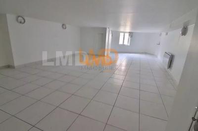 Local commercial - 236 m² - 4 pièces