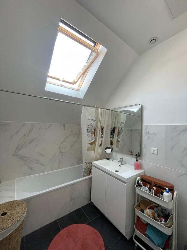 Loft - 80 m² - 4 pièces