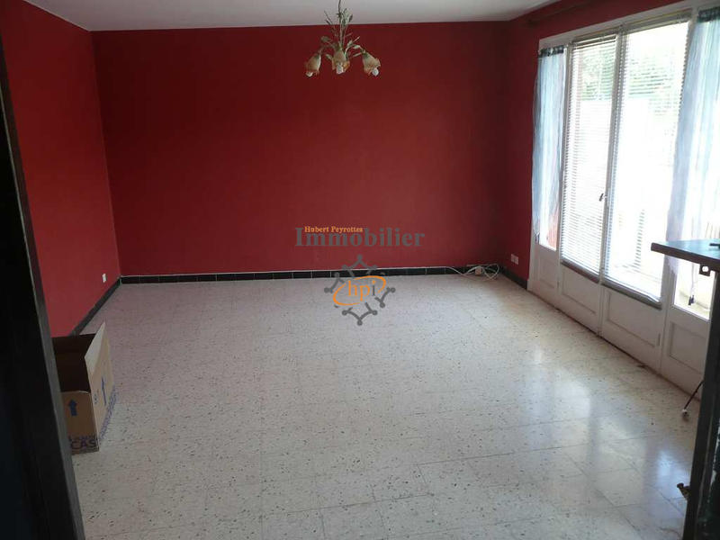 Appartement - 80 m² - 4 pièces