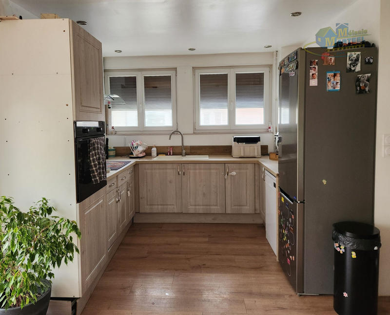 Maison - 92 m² - 5 pièces