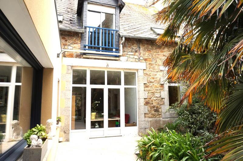 Maison - 291 m² - 10 pièces