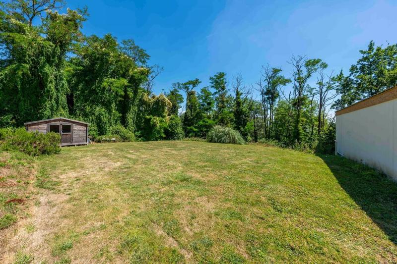 Maison - 239 m² - 12 pièces