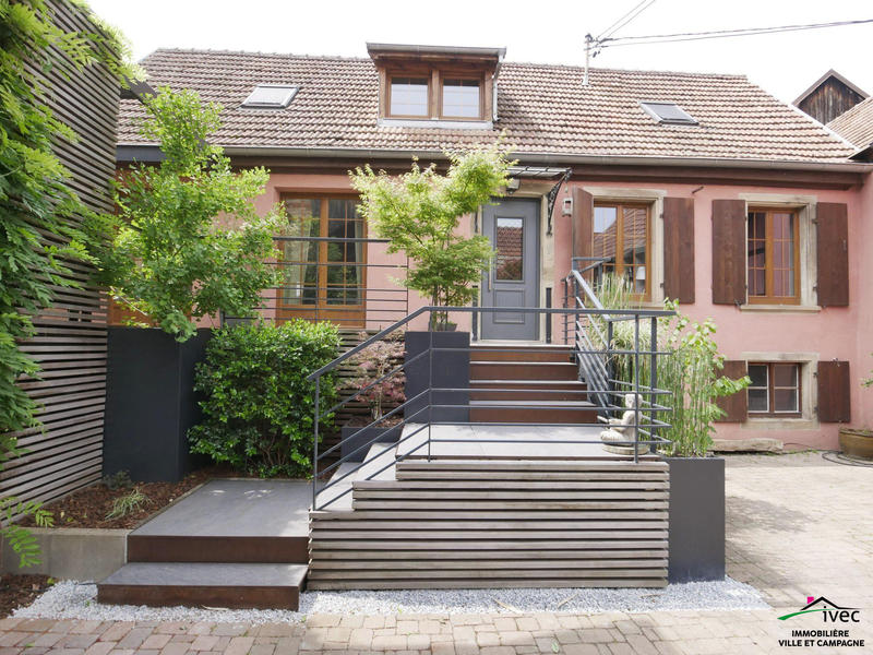 Maison - 122 m² - 6 pièces