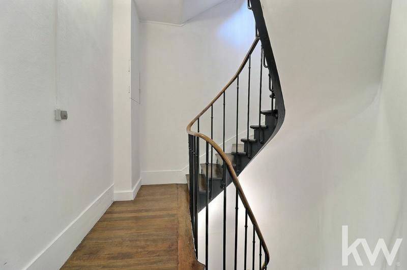 Immeuble - 100 m² - 2 pièces