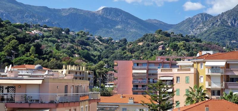 Appartement - 92 m² - 3 pièces