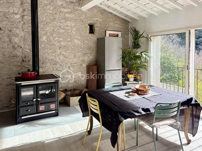 Maison en pierre - 112 m² - 4 pièces