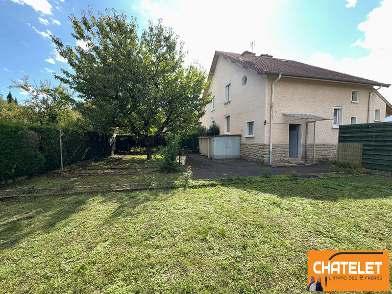 Maison - 102 m² - 5 pièces