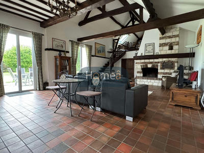 Propriété - 249 m² - 7 pièces