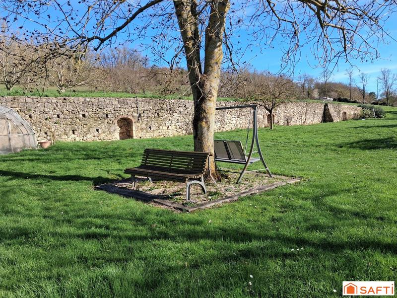 Maison - 205 m² - 6 pièces