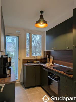 Chambre - 9 m² - 1 pièce