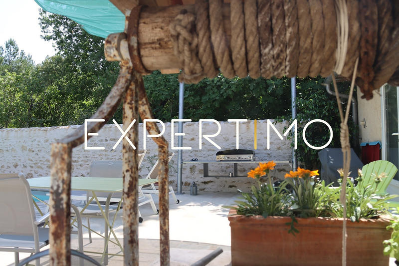 Maison - 197 m² - 7 pièces