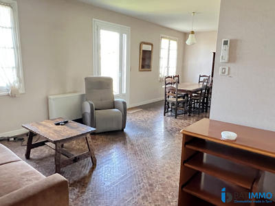 Maison - 96 m² - 5 pièces