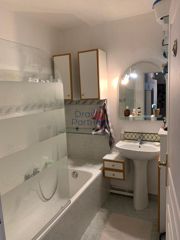 Appartement - 80 m² - 4 pièces