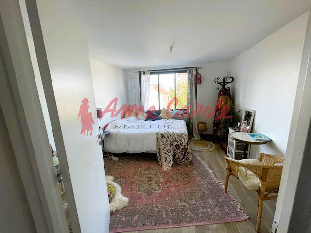 Maison - 187 m² - 8 pièces