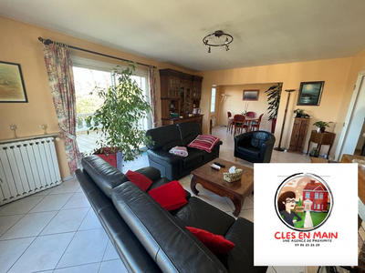 Maison traditionnelle - 152 m² - 7 pièces