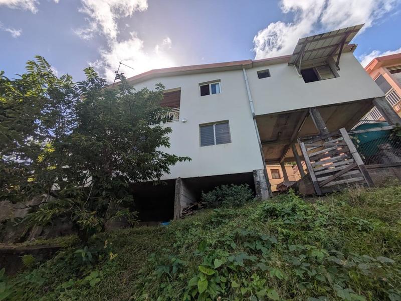 Maison - 200 m² - 6 pièces