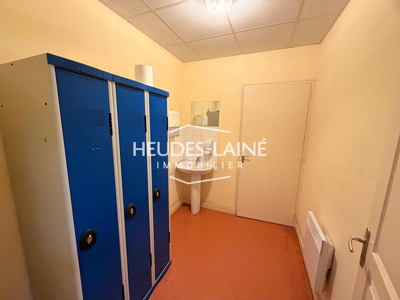 Local d'activités - 1 500 m²