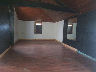 Maison de village - 90 m² - 6 pièces