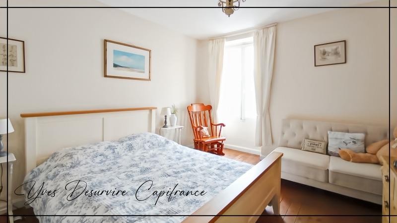 Maison - 181 m² - 6 pièces