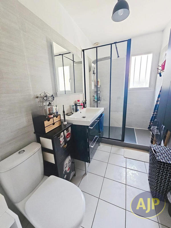 Maison - 86 m² - 5 pièces